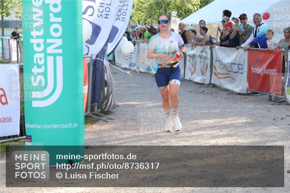 07.09.2025 - 19. Norderstedt Triathlon Luisa Fischer http://msf.ph/oto/8736317 07.09.2025 16:41:04 Ziel 407, 1054 meine-sportfotos.de