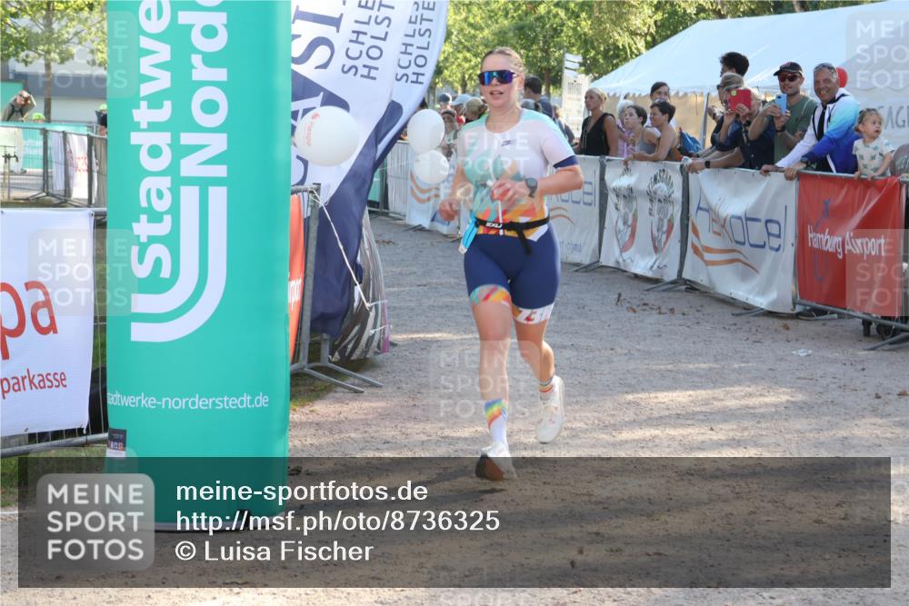 07.09.2025 - 19. Norderstedt Triathlon Luisa Fischer http://msf.ph/oto/8736325 07.09.2025 16:41:04 Ziel 407, 1054 meine-sportfotos.de