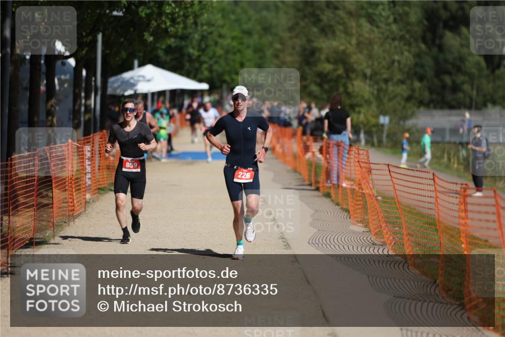 07.09.2025 - 19. Norderstedt Triathlon Michael Strokosch http://msf.ph/oto/8736335 07.09.2025 12:23:34 Laufen 226, 859 meine-sportfotos.de
