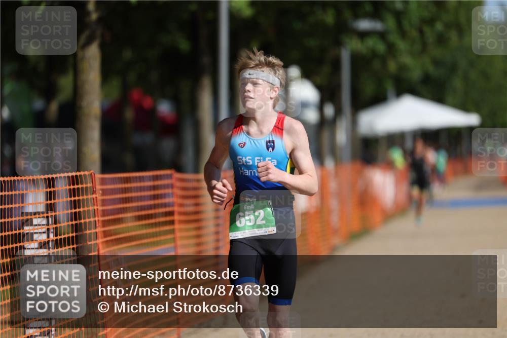 07.09.2025 - 19. Norderstedt Triathlon Michael Strokosch http://msf.ph/oto/8736339 07.09.2025 10:52:29 Laufen 84, 652 meine-sportfotos.de