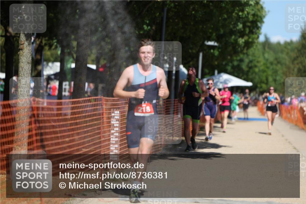 07.09.2025 - 19. Norderstedt Triathlon Michael Strokosch http://msf.ph/oto/8736381 07.09.2025 13:03:51 Laufen 216, 218, 725 meine-sportfotos.de
