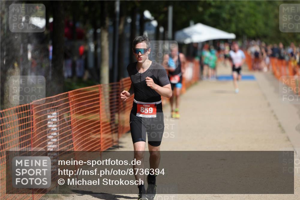 07.09.2025 - 19. Norderstedt Triathlon Michael Strokosch http://msf.ph/oto/8736394 07.09.2025 12:23:39 Laufen 226, 859 meine-sportfotos.de