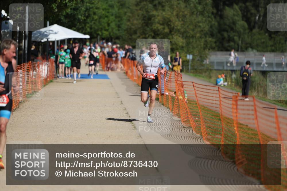 07.09.2025 - 19. Norderstedt Triathlon Michael Strokosch http://msf.ph/oto/8736430 07.09.2025 12:23:45 Laufen 152, 838 meine-sportfotos.de