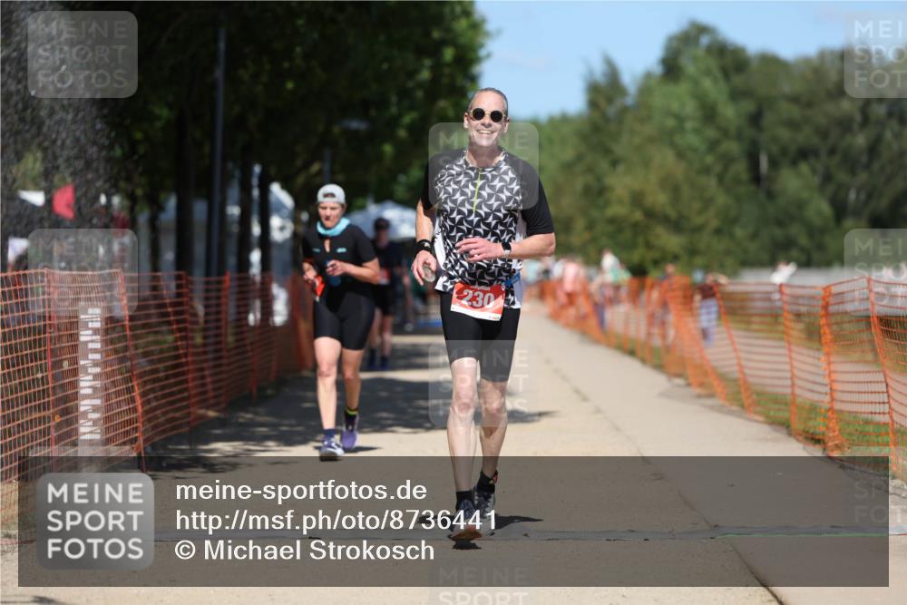 07.09.2025 - 19. Norderstedt Triathlon Michael Strokosch http://msf.ph/oto/8736441 07.09.2025 13:40:55 Laufen 183, 230 meine-sportfotos.de