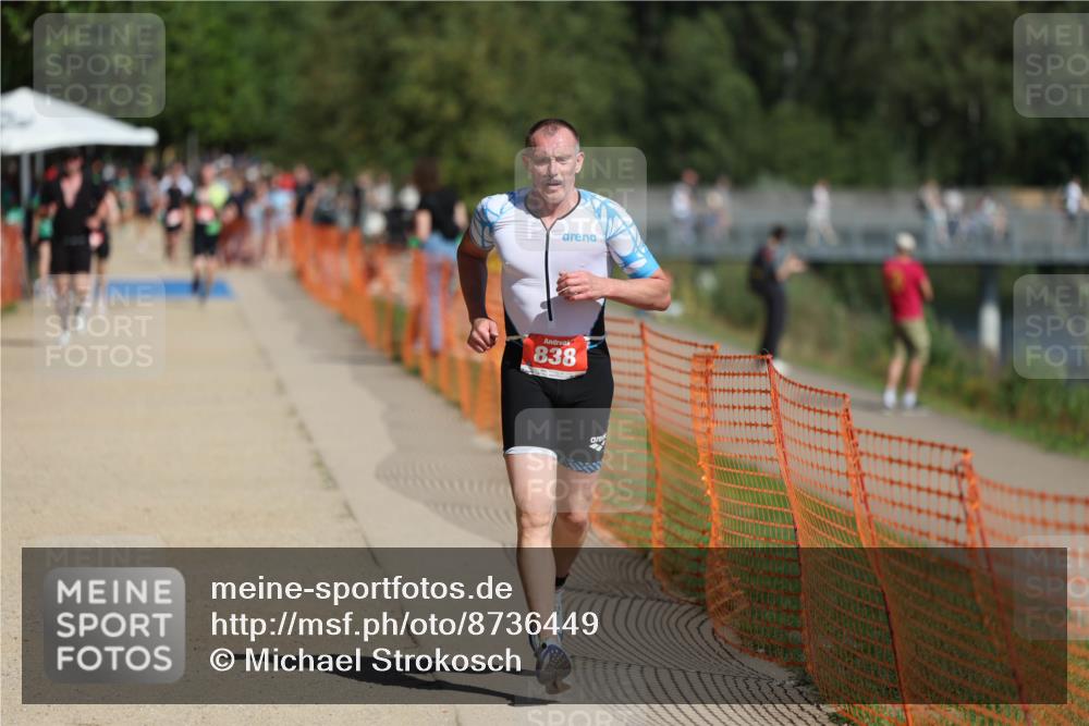 07.09.2025 - 19. Norderstedt Triathlon Michael Strokosch http://msf.ph/oto/8736449 07.09.2025 12:23:49 Laufen 152, 838 meine-sportfotos.de