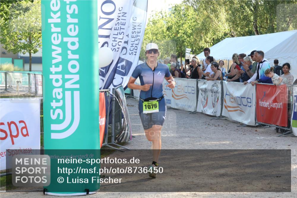 07.09.2025 - 19. Norderstedt Triathlon Luisa Fischer http://msf.ph/oto/8736450 07.09.2025 16:41:30 Ziel 1076, 1592 meine-sportfotos.de