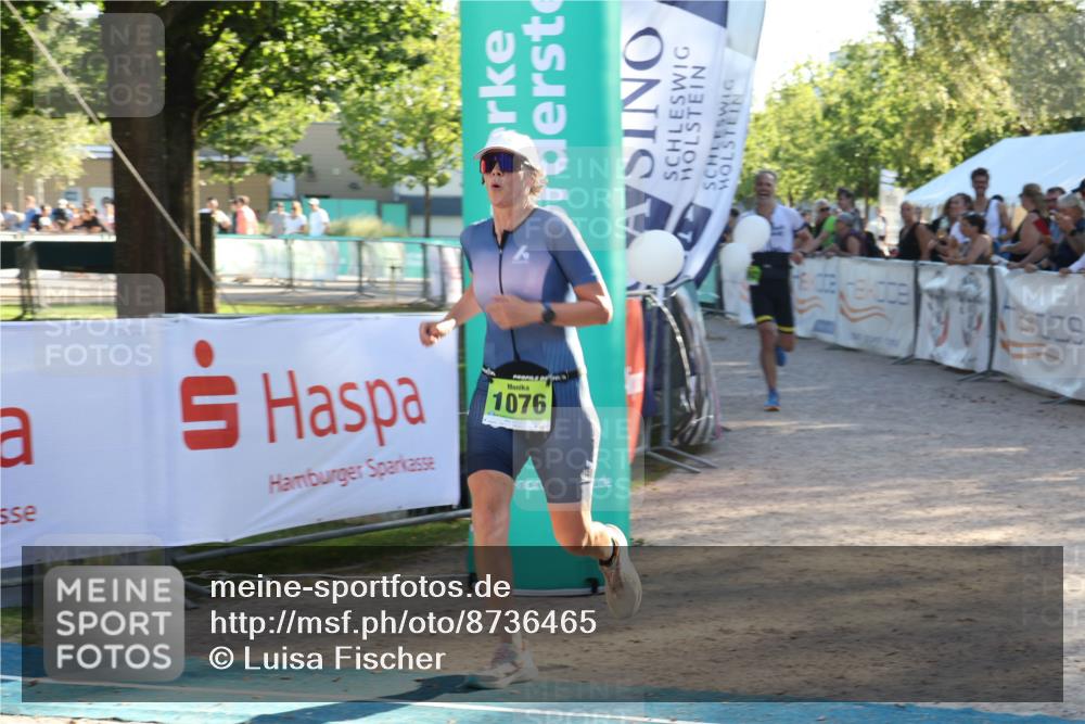 07.09.2025 - 19. Norderstedt Triathlon Luisa Fischer http://msf.ph/oto/8736465 07.09.2025 16:41:31 Ziel 1076, 1592 meine-sportfotos.de