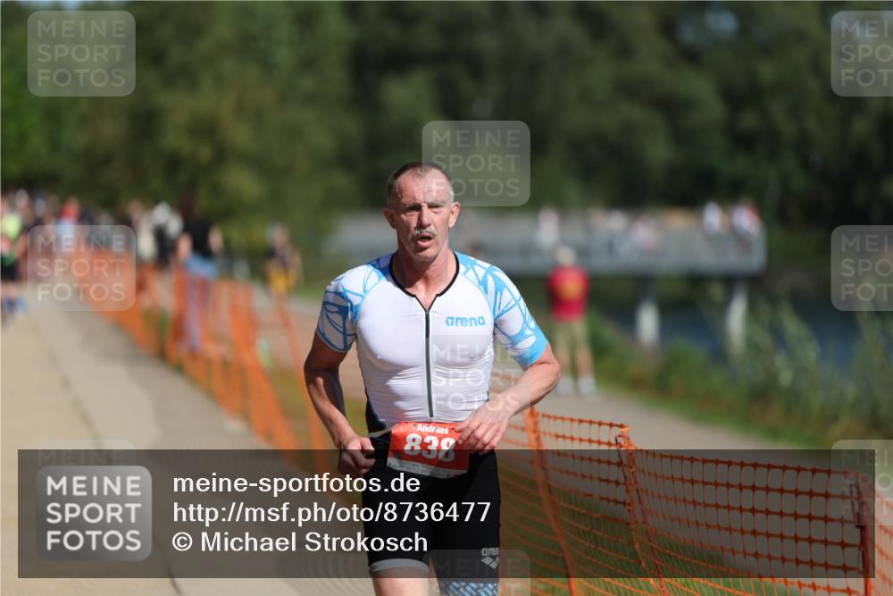 07.09.2025 - 19. Norderstedt Triathlon Michael Strokosch http://msf.ph/oto/8736477 07.09.2025 12:23:50 Laufen 152, 838 meine-sportfotos.de