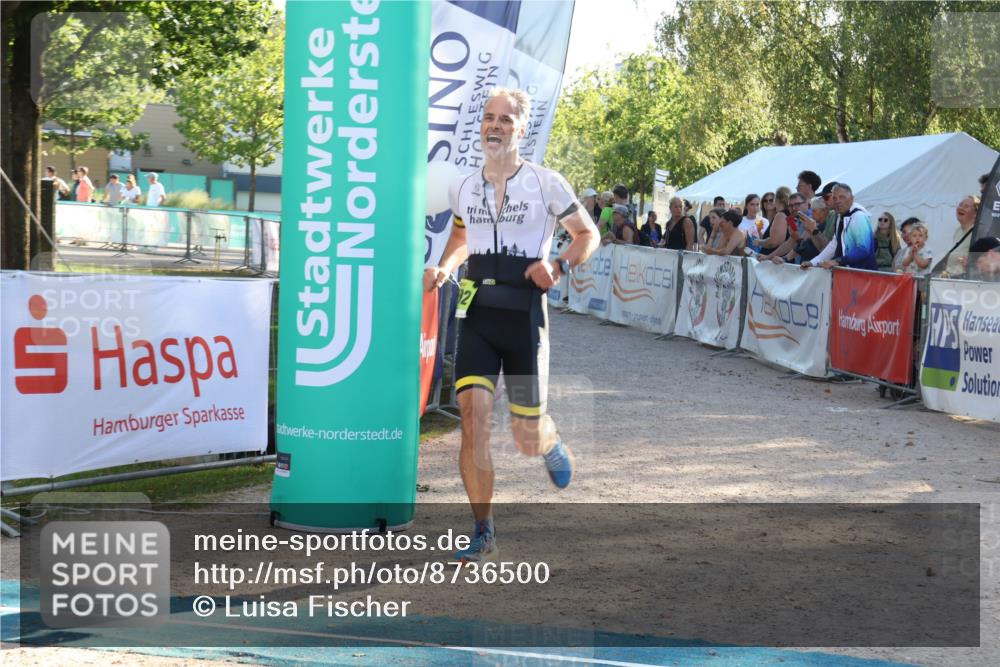 07.09.2025 - 19. Norderstedt Triathlon Luisa Fischer http://msf.ph/oto/8736500 07.09.2025 16:41:34 Ziel 1076, 1592 meine-sportfotos.de