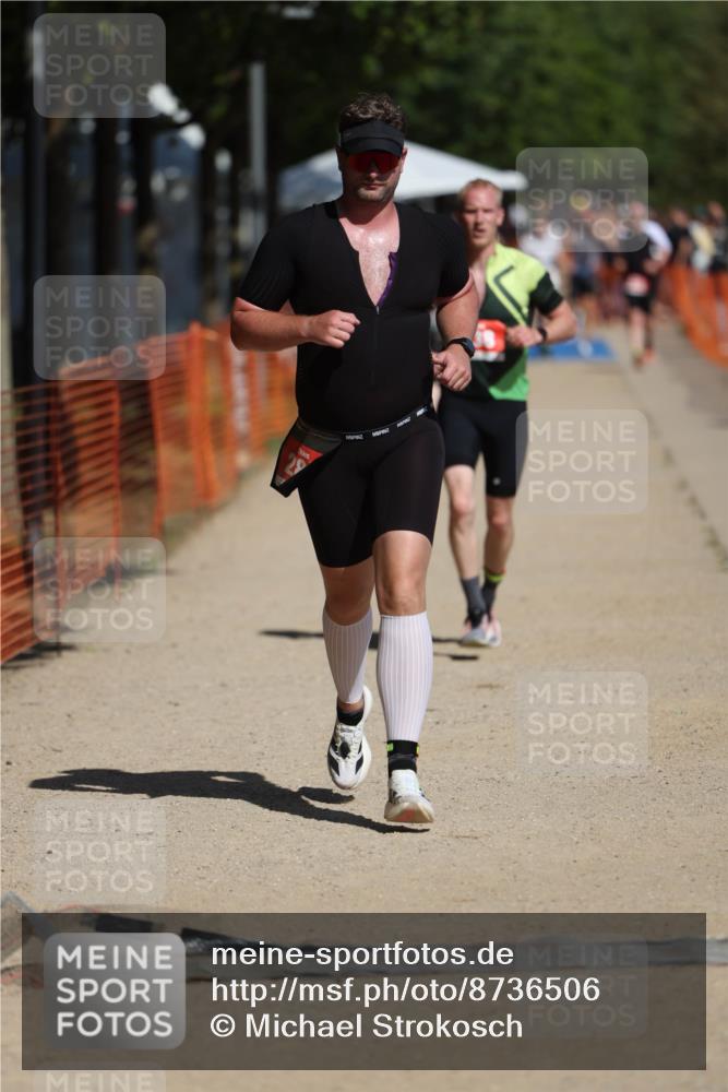 07.09.2025 - 19. Norderstedt Triathlon Michael Strokosch http://msf.ph/oto/8736506 07.09.2025 12:23:59 Laufen 138, 281 meine-sportfotos.de