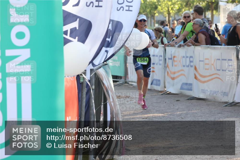 07.09.2025 - 19. Norderstedt Triathlon Luisa Fischer http://msf.ph/oto/8736508 07.09.2025 16:41:45 Ziel 1584 meine-sportfotos.de