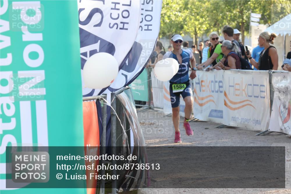 07.09.2025 - 19. Norderstedt Triathlon Luisa Fischer http://msf.ph/oto/8736513 07.09.2025 16:41:45 Ziel 1584 meine-sportfotos.de