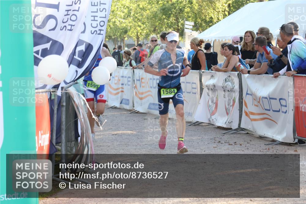 07.09.2025 - 19. Norderstedt Triathlon Luisa Fischer http://msf.ph/oto/8736527 07.09.2025 16:41:47 Ziel 1584, 1595 meine-sportfotos.de