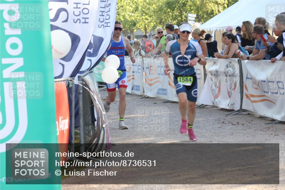 07.09.2025 - 19. Norderstedt Triathlon Luisa Fischer http://msf.ph/oto/8736531 07.09.2025 16:41:47 Ziel 1584, 1595 meine-sportfotos.de