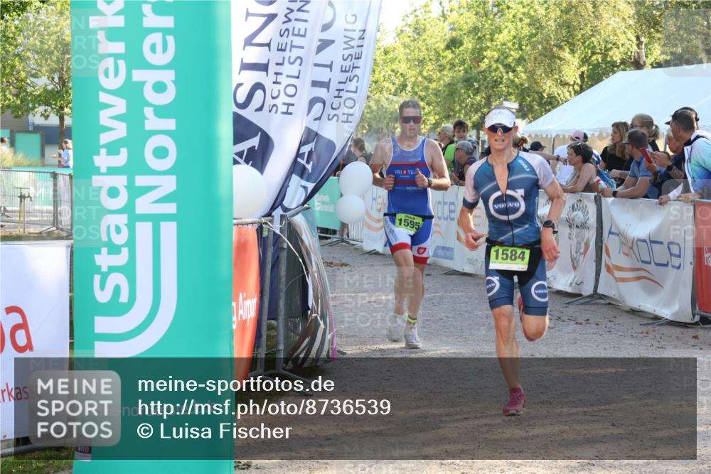 07.09.2025 - 19. Norderstedt Triathlon Luisa Fischer http://msf.ph/oto/8736539 07.09.2025 16:41:48 Ziel 1584, 1595 meine-sportfotos.de