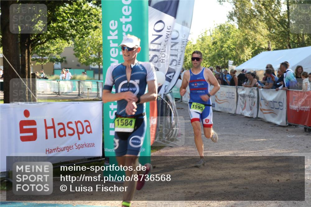 07.09.2025 - 19. Norderstedt Triathlon Luisa Fischer http://msf.ph/oto/8736568 07.09.2025 16:41:50 Ziel 1584, 1595 meine-sportfotos.de
