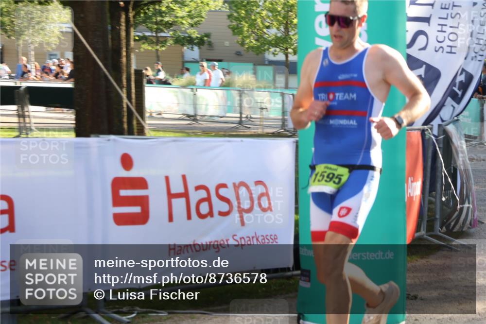 07.09.2025 - 19. Norderstedt Triathlon Luisa Fischer http://msf.ph/oto/8736578 07.09.2025 16:41:51 Ziel 1584, 1595 meine-sportfotos.de