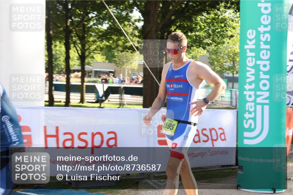 07.09.2025 - 19. Norderstedt Triathlon Luisa Fischer http://msf.ph/oto/8736587 07.09.2025 16:41:52 Ziel 1584, 1595 meine-sportfotos.de