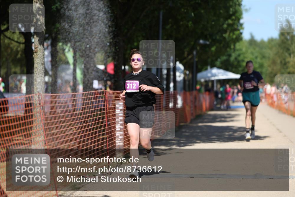 07.09.2025 - 19. Norderstedt Triathlon Michael Strokosch http://msf.ph/oto/8736612 07.09.2025 13:41:27 Laufen 312, 356, 1261 meine-sportfotos.de
