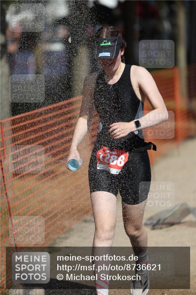 07.09.2025 - 19. Norderstedt Triathlon Michael Strokosch http://msf.ph/oto/8736621 07.09.2025 12:24:10 Laufen 151, 1288 meine-sportfotos.de