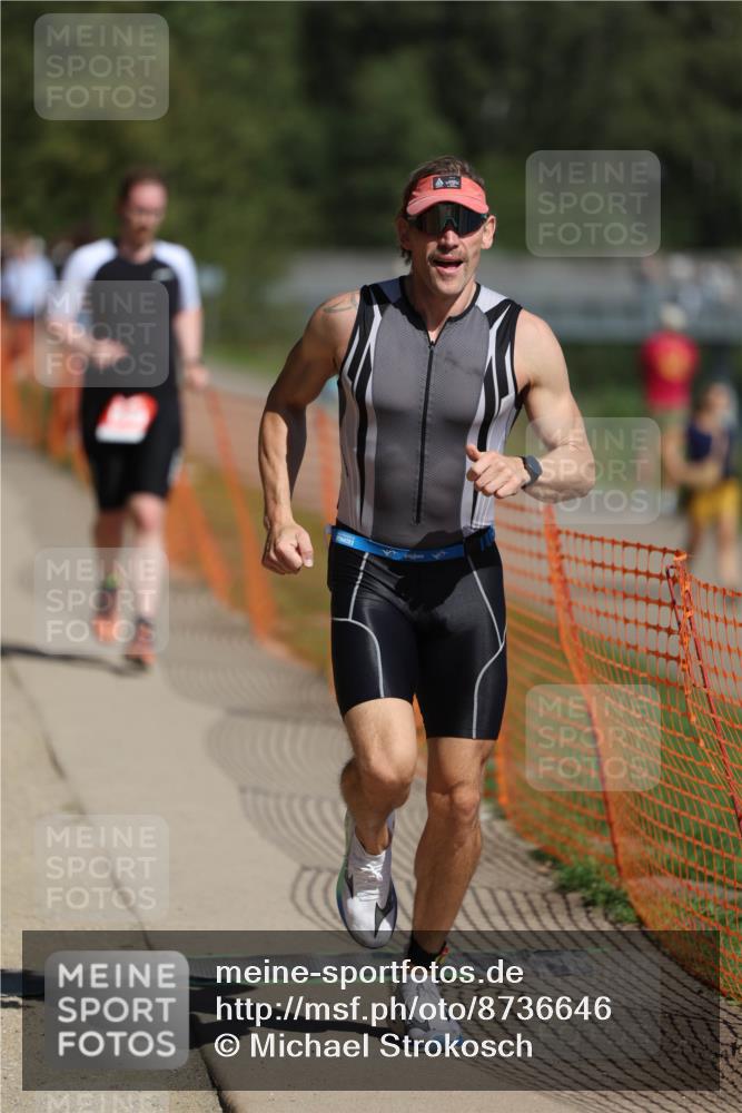07.09.2025 - 19. Norderstedt Triathlon Michael Strokosch http://msf.ph/oto/8736646 07.09.2025 12:24:15 Laufen 151, 719, 849 meine-sportfotos.de