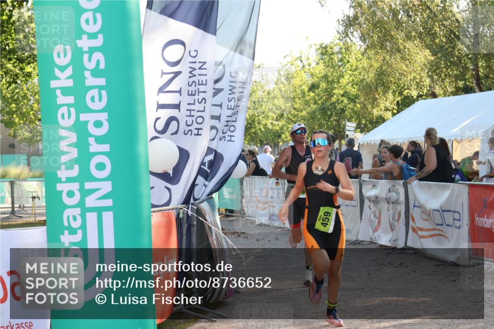 07.09.2025 - 19. Norderstedt Triathlon Luisa Fischer http://msf.ph/oto/8736652 07.09.2025 16:42:14 Ziel 459, 1100, 1561 meine-sportfotos.de