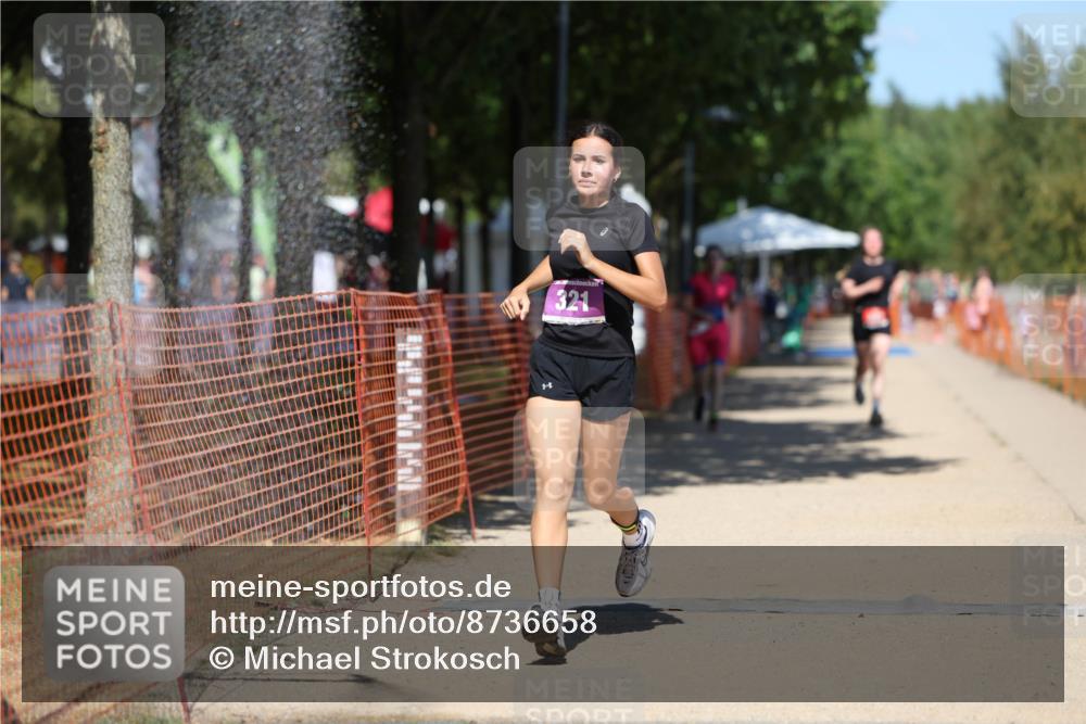 07.09.2025 - 19. Norderstedt Triathlon Michael Strokosch http://msf.ph/oto/8736658 07.09.2025 13:41:48 Laufen 242, 321, 842 meine-sportfotos.de