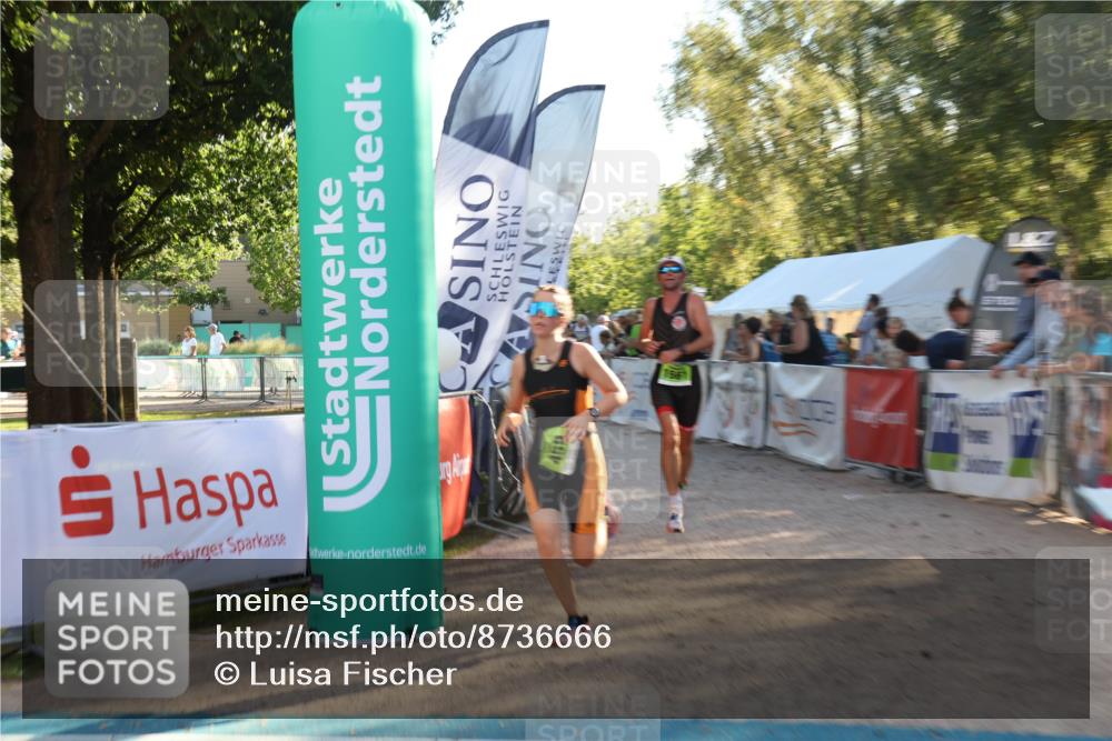 07.09.2025 - 19. Norderstedt Triathlon Luisa Fischer http://msf.ph/oto/8736666 07.09.2025 16:42:15 Ziel 459, 1100, 1561 meine-sportfotos.de