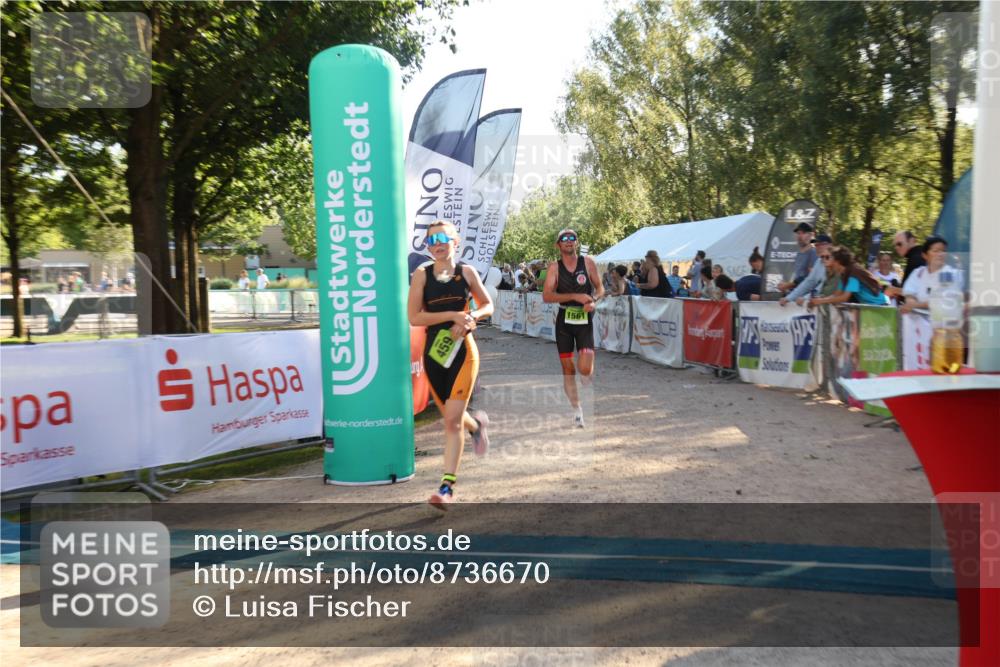 07.09.2025 - 19. Norderstedt Triathlon Luisa Fischer http://msf.ph/oto/8736670 07.09.2025 16:42:15 Ziel 459, 1100, 1561 meine-sportfotos.de