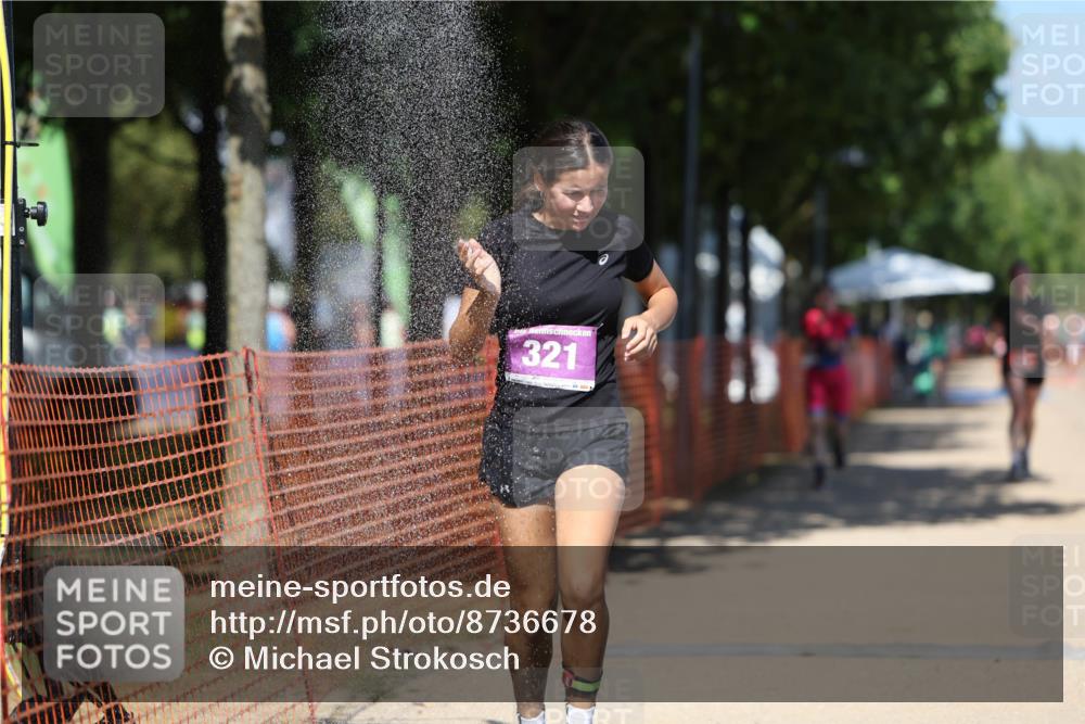 07.09.2025 - 19. Norderstedt Triathlon Michael Strokosch http://msf.ph/oto/8736678 07.09.2025 13:41:49 Laufen 242, 321, 842 meine-sportfotos.de