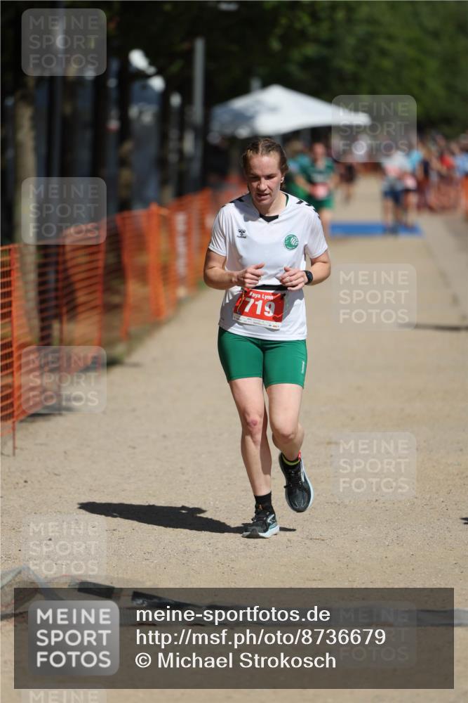 07.09.2025 - 19. Norderstedt Triathlon Michael Strokosch http://msf.ph/oto/8736679 07.09.2025 12:24:18 Laufen 151, 697, 719, 849 meine-sportfotos.de