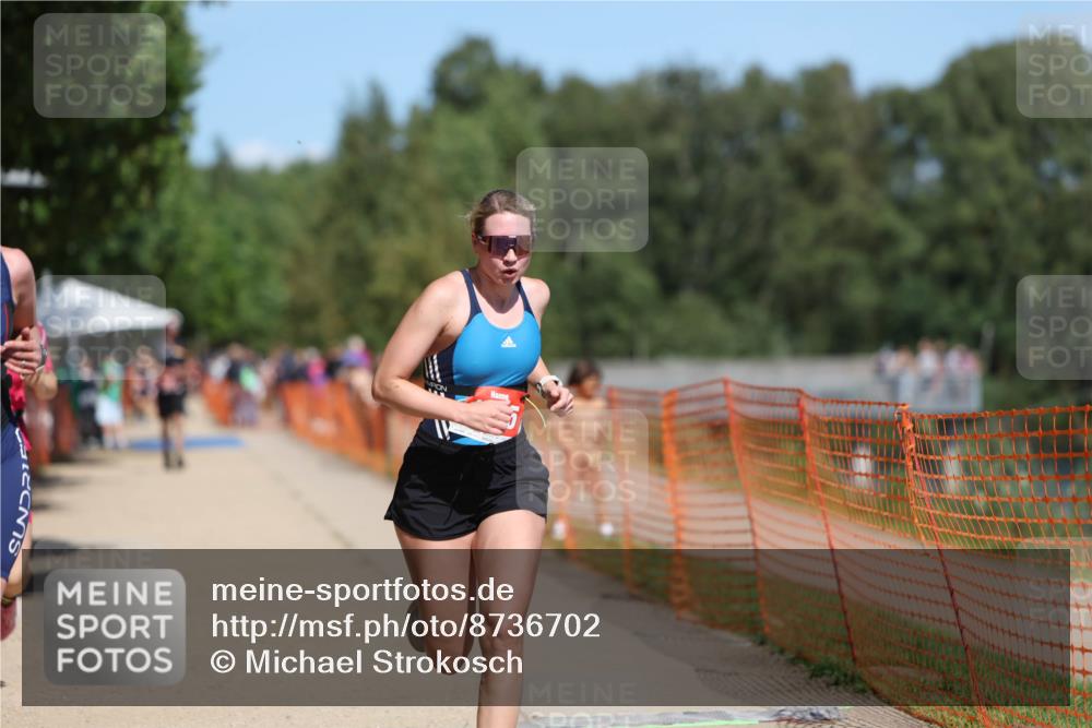 07.09.2025 - 19. Norderstedt Triathlon Michael Strokosch http://msf.ph/oto/8736702 07.09.2025 13:03:59 Laufen 216, 725, 1339, 1385 meine-sportfotos.de