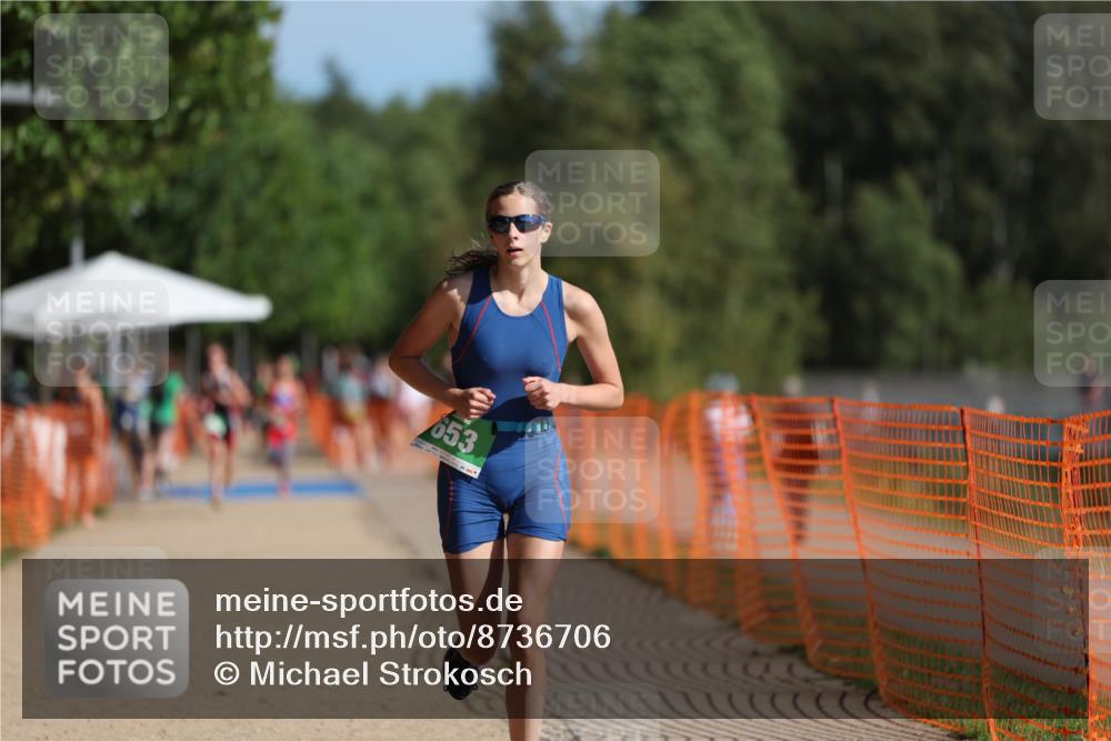 07.09.2025 - 19. Norderstedt Triathlon Michael Strokosch http://msf.ph/oto/8736706 07.09.2025 10:53:32 Laufen 653, 684 meine-sportfotos.de
