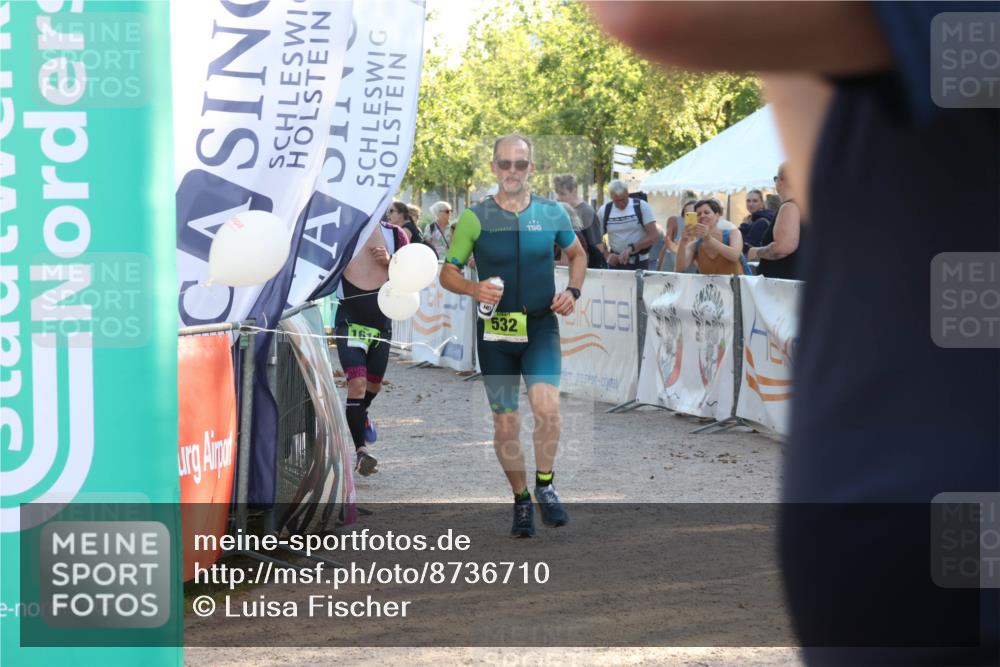07.09.2025 - 19. Norderstedt Triathlon Luisa Fischer http://msf.ph/oto/8736710 07.09.2025 16:42:25 Ziel 532, 1612 meine-sportfotos.de