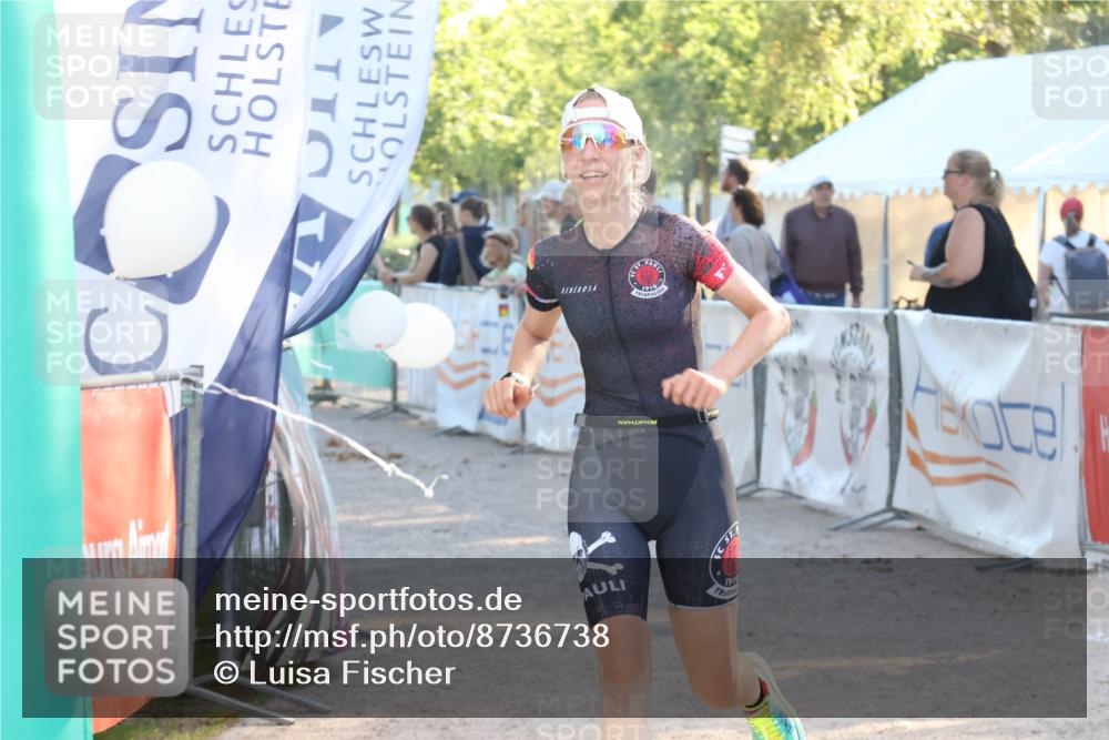 07.09.2025 - 19. Norderstedt Triathlon Luisa Fischer http://msf.ph/oto/8736738 07.09.2025 16:42:46 Ziel 1050 meine-sportfotos.de