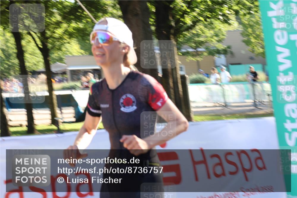 07.09.2025 - 19. Norderstedt Triathlon Luisa Fischer http://msf.ph/oto/8736757 07.09.2025 16:42:48 Ziel 1050 meine-sportfotos.de