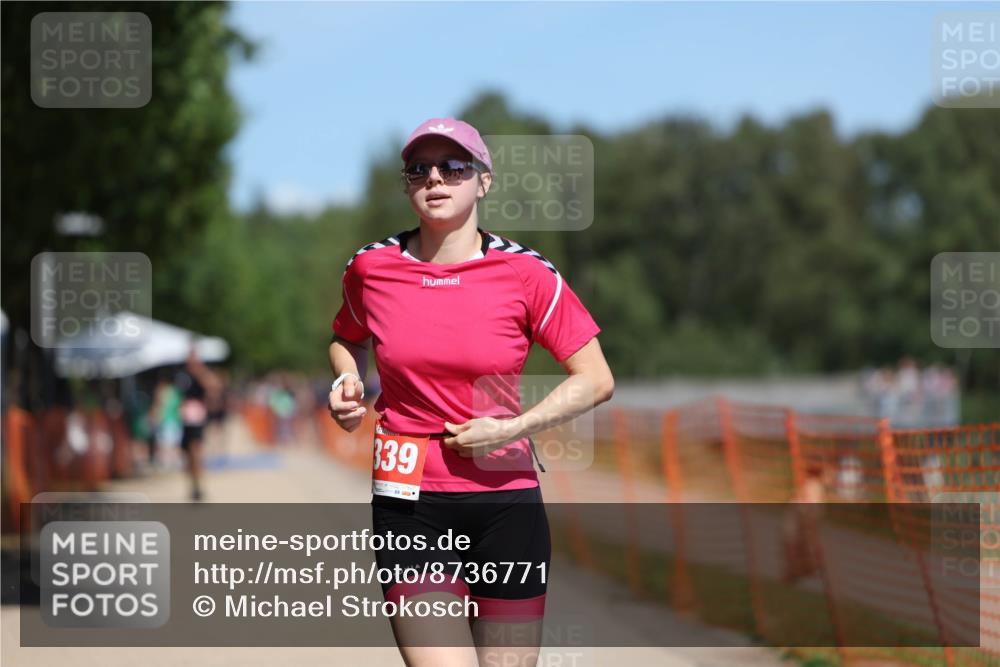 07.09.2025 - 19. Norderstedt Triathlon Michael Strokosch http://msf.ph/oto/8736771 07.09.2025 13:04:02 Laufen 216, 1339, 1385 meine-sportfotos.de
