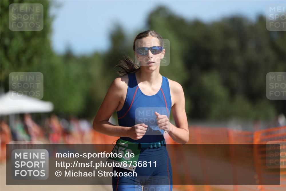 07.09.2025 - 19. Norderstedt Triathlon Michael Strokosch http://msf.ph/oto/8736811 07.09.2025 10:53:34 Laufen 653, 684 meine-sportfotos.de