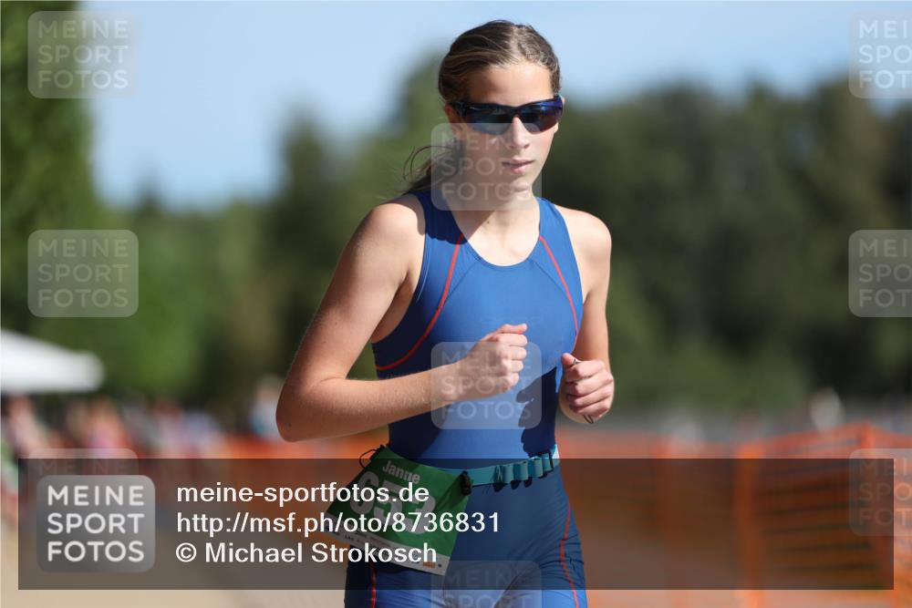 07.09.2025 - 19. Norderstedt Triathlon Michael Strokosch http://msf.ph/oto/8736831 07.09.2025 10:53:35 Laufen 653, 684 meine-sportfotos.de