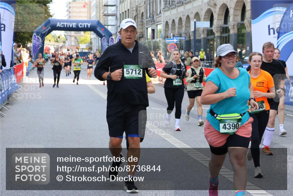 07.09.2025 - BARMER Alsterlauf Strokosch-Dieckow http://msf.ph/oto/8736844 07.09.2025 10:19:37 Ziel 2525, 2980, 3595, 3619, 4145, 5138, 5256, 6044 meine-sportfotos.de