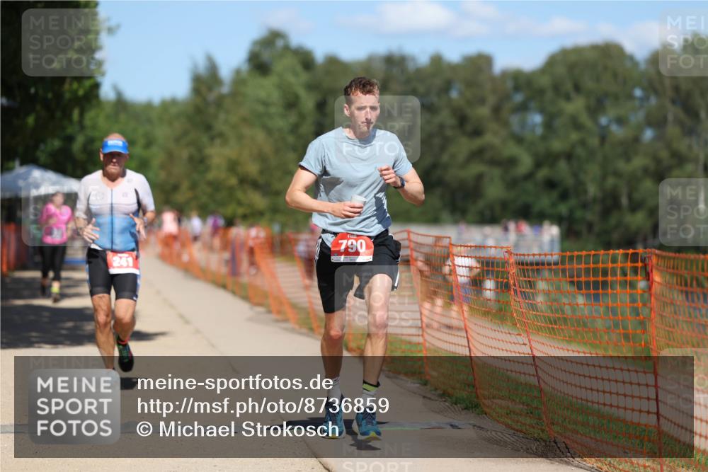 07.09.2025 - 19. Norderstedt Triathlon Michael Strokosch http://msf.ph/oto/8736859 07.09.2025 13:42:36 Laufen 241, 790 meine-sportfotos.de