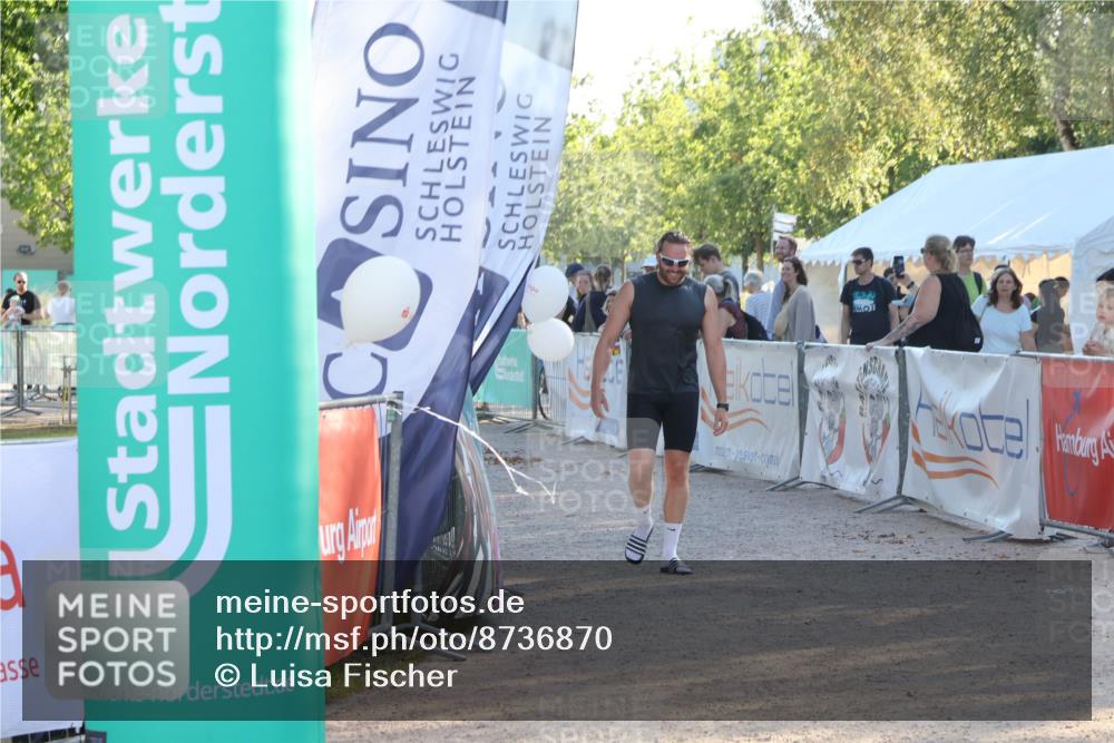 07.09.2025 - 19. Norderstedt Triathlon Luisa Fischer http://msf.ph/oto/8736870 07.09.2025 16:43:03 Ziel 516, 1075 meine-sportfotos.de