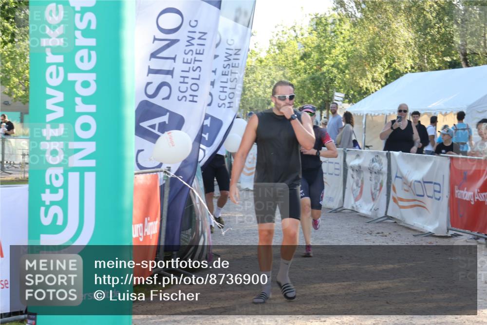 07.09.2025 - 19. Norderstedt Triathlon Luisa Fischer http://msf.ph/oto/8736900 07.09.2025 16:43:08 Ziel 1049, 1075, 1544 meine-sportfotos.de