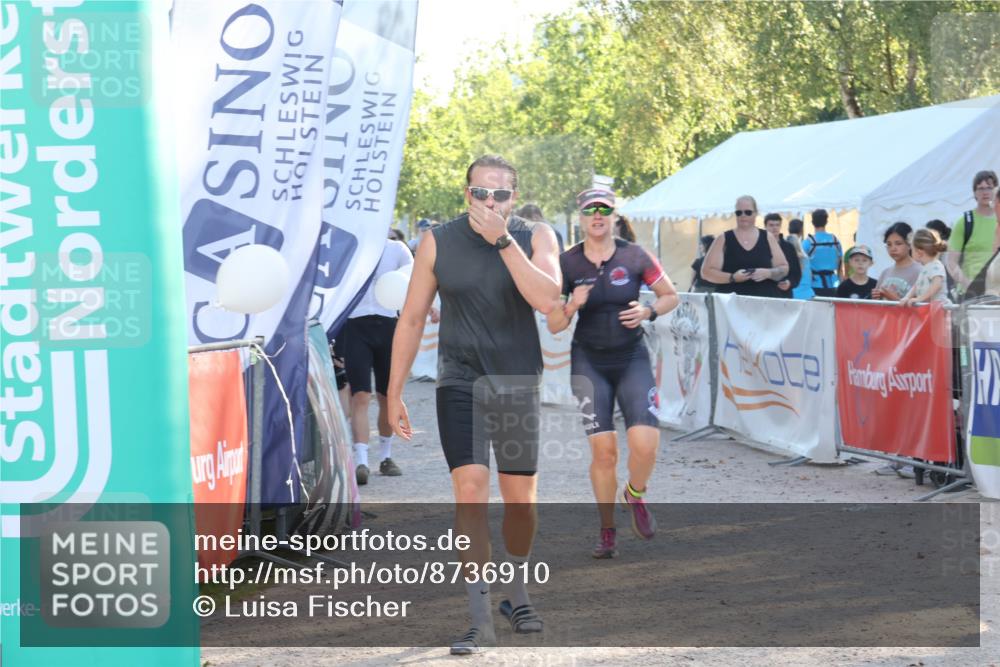 07.09.2025 - 19. Norderstedt Triathlon Luisa Fischer http://msf.ph/oto/8736910 07.09.2025 16:43:09 Ziel 1049, 1075, 1544 meine-sportfotos.de