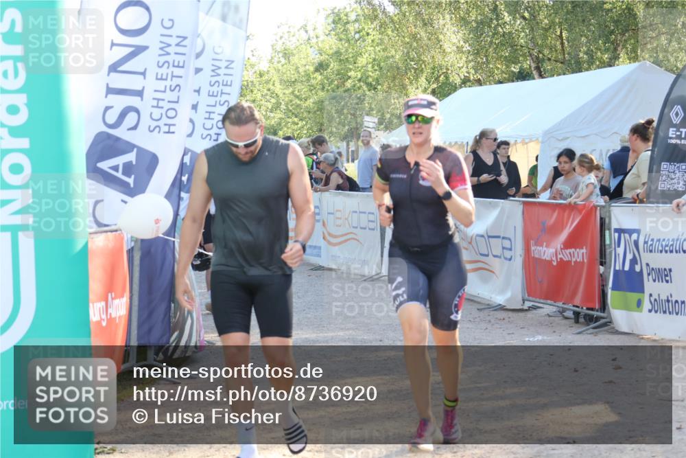 07.09.2025 - 19. Norderstedt Triathlon Luisa Fischer http://msf.ph/oto/8736920 07.09.2025 16:43:10 Ziel 1049, 1544 meine-sportfotos.de