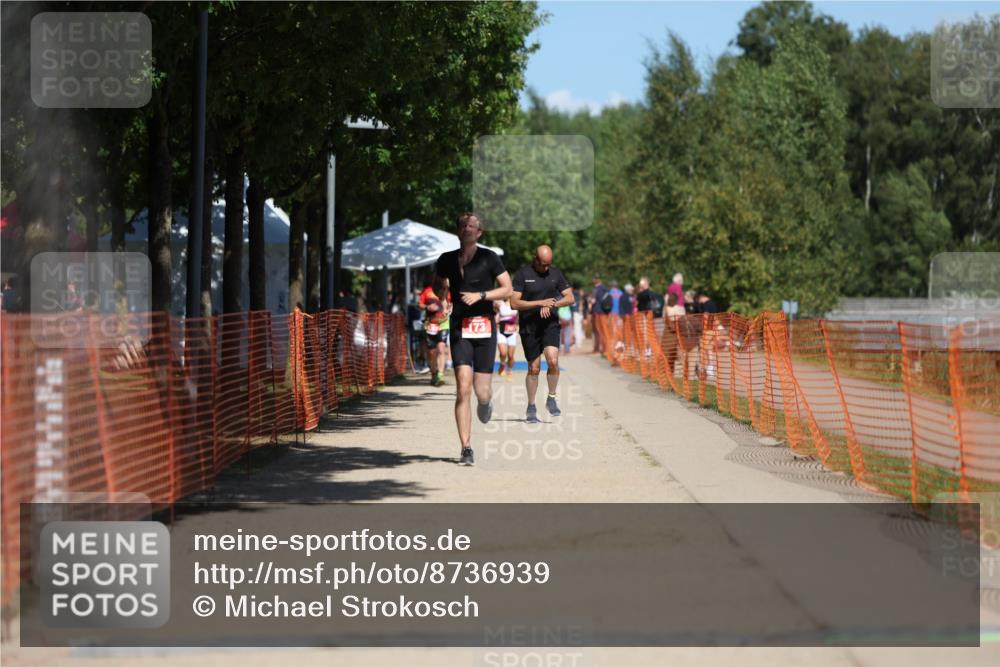 07.09.2025 - 19. Norderstedt Triathlon Michael Strokosch http://msf.ph/oto/8736939 07.09.2025 13:04:18 Laufen 173 meine-sportfotos.de