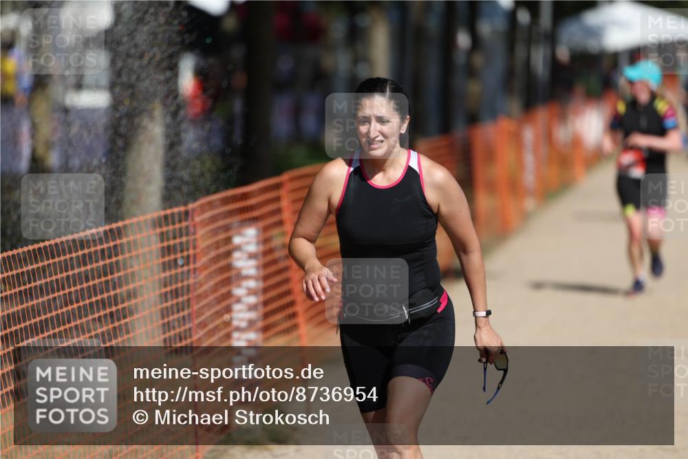 07.09.2025 - 19. Norderstedt Triathlon Michael Strokosch http://msf.ph/oto/8736954 07.09.2025 12:25:15 Laufen 299, 1367, 1380 meine-sportfotos.de