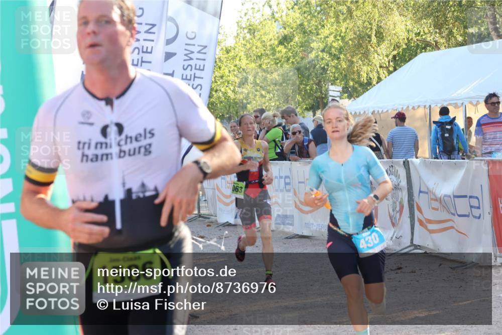 07.09.2025 - 19. Norderstedt Triathlon Luisa Fischer http://msf.ph/oto/8736976 07.09.2025 16:43:23 Ziel 430, 1063, 1422, 1545, 1546, 1586 meine-sportfotos.de