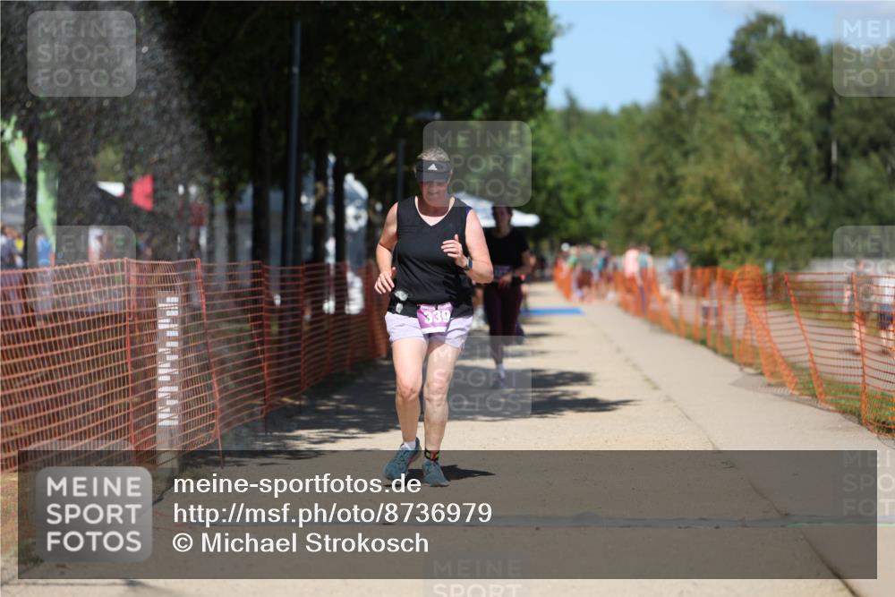 07.09.2025 - 19. Norderstedt Triathlon Michael Strokosch http://msf.ph/oto/8736979 07.09.2025 13:43:00 Laufen 323, 339 meine-sportfotos.de