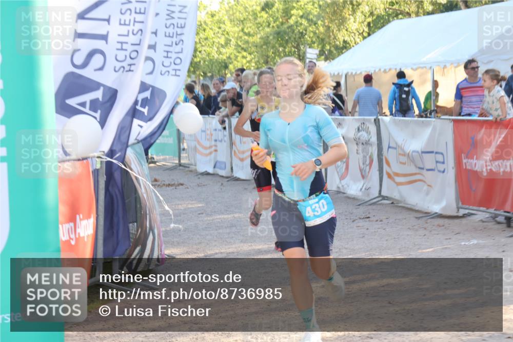 07.09.2025 - 19. Norderstedt Triathlon Luisa Fischer http://msf.ph/oto/8736985 07.09.2025 16:43:24 Ziel 430, 1063, 1422, 1545, 1546, 1586 meine-sportfotos.de